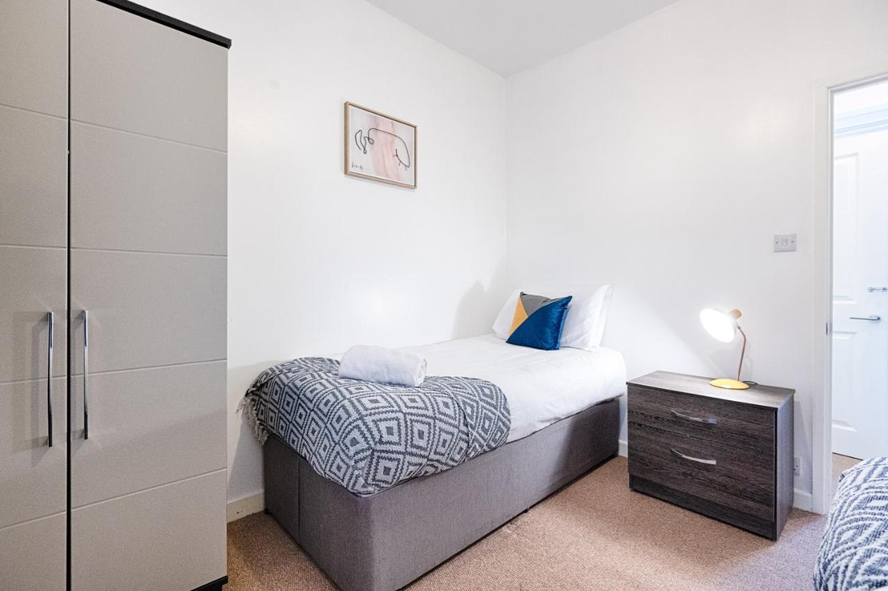 Parking, Smart Tv'S In All Rooms! Swansea Kültér fotó